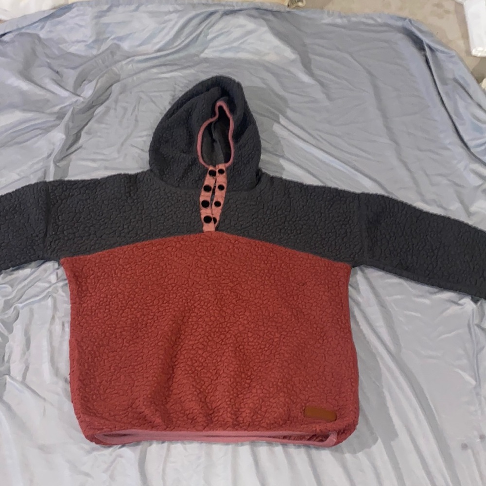 Simply southern pullover
